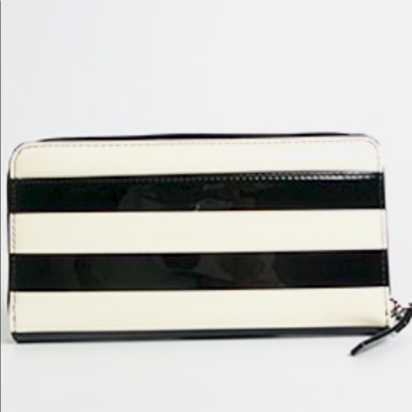 Kate Spade Wallet - Picture 4 of 6